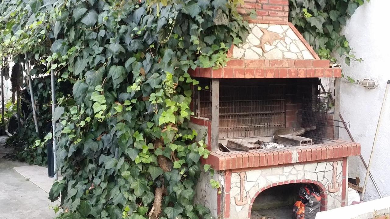 Posidi Studios Bagian luar foto