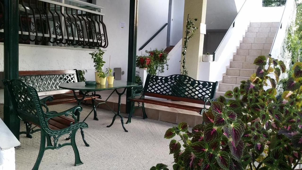 Posidi Studios Bagian luar foto